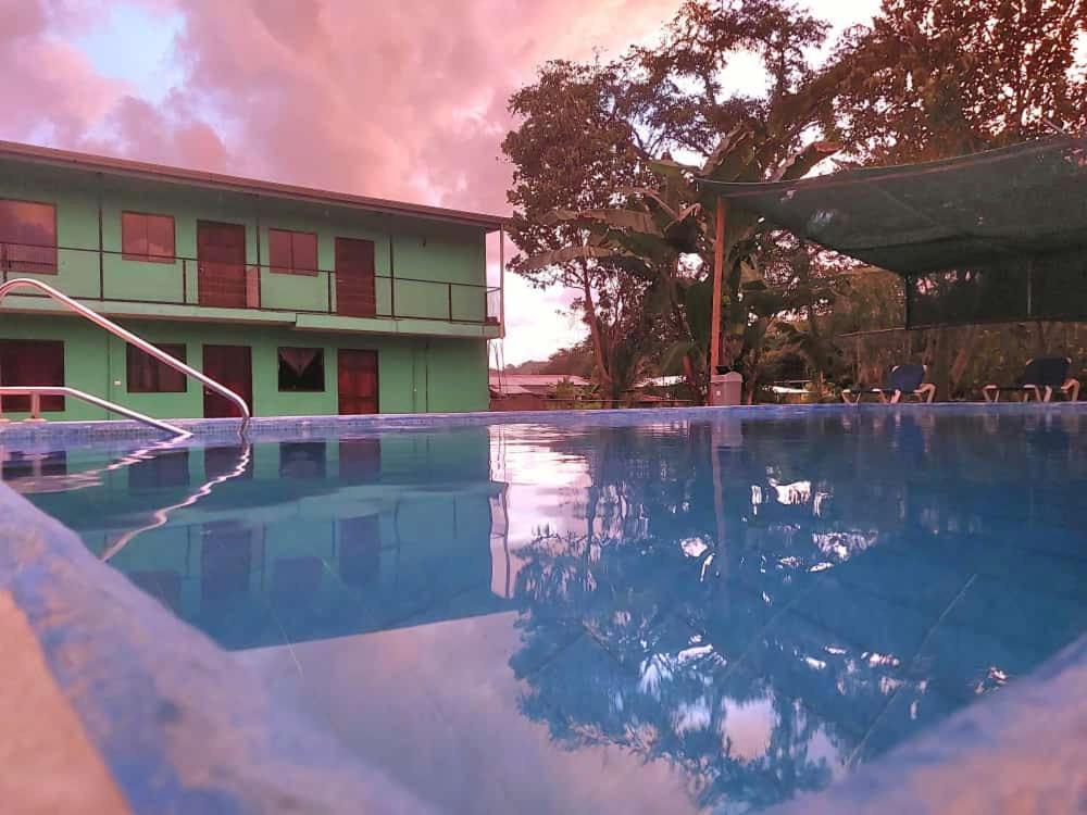 Residencia Las Brisas Griegas Кепос Экстерьер фото